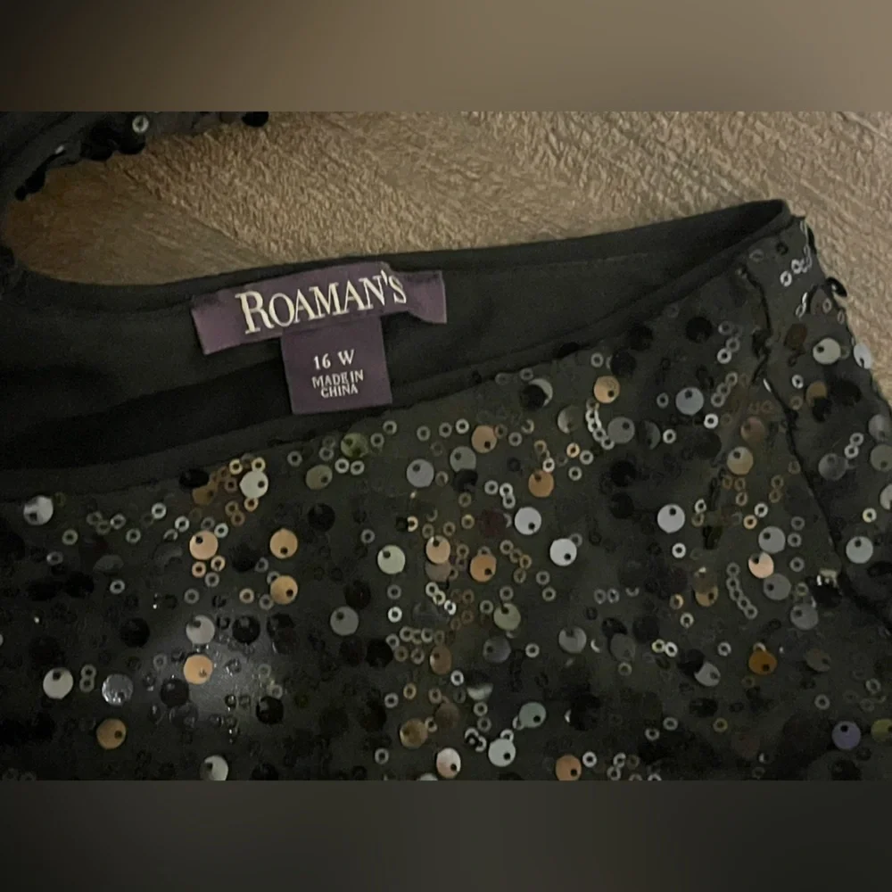 Black Sequin Women's Top - Picture 4 of 6